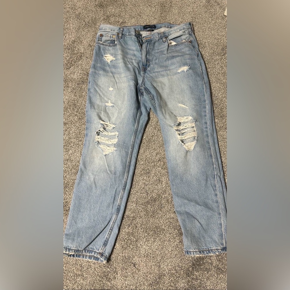 Women mom jeans